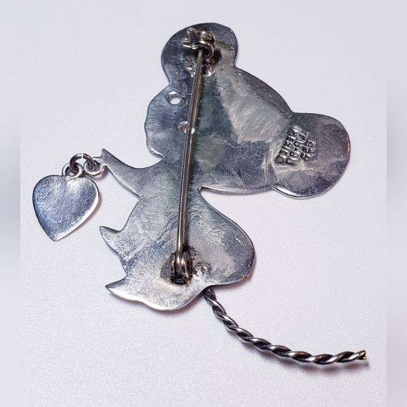 Vintage Sterling Silver Handmade 3D Mouse Holding Heart Brooch Pin. - Picture 3 of 4